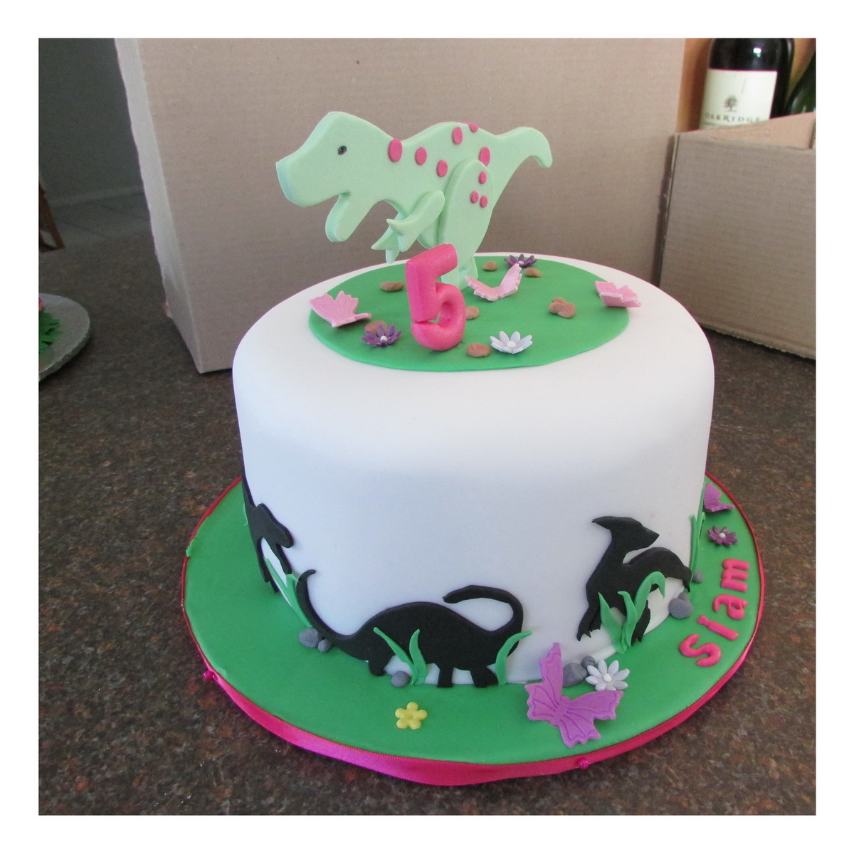 Dino silhouette cake (20cm) Rumble Grumble Parties